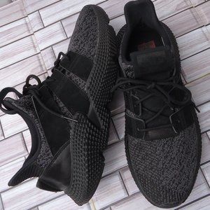 SIZE 10. ADIDAS Prophere athletic trainers sneakers.
